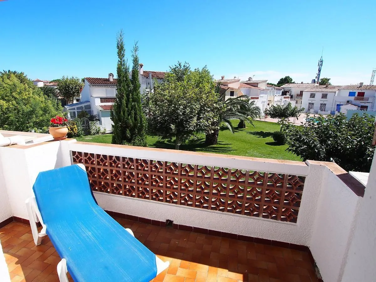 Holiday Home Triangulo 16 Empuriabrava 0*,  Spanien
